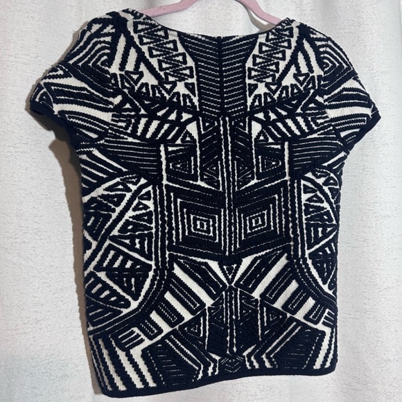 Anthropologie Moth Dahlia Jaquard Navy Knit Top - Picture 3 of 7